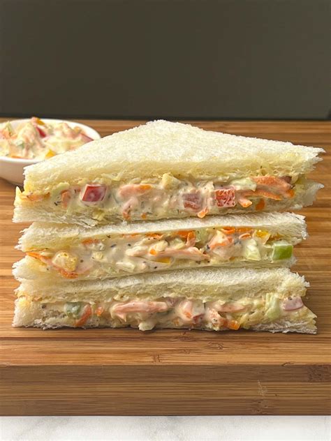 How To Prepare A Vegetable Sandwich