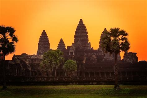 Premium Photo | Sunrise over Angkor Wat