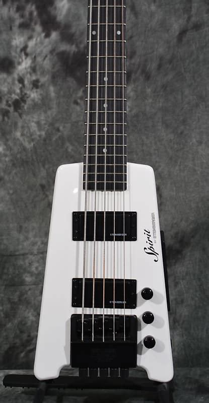 Steinberger Spirit Xt Standard White String Bass W Fast Reverb