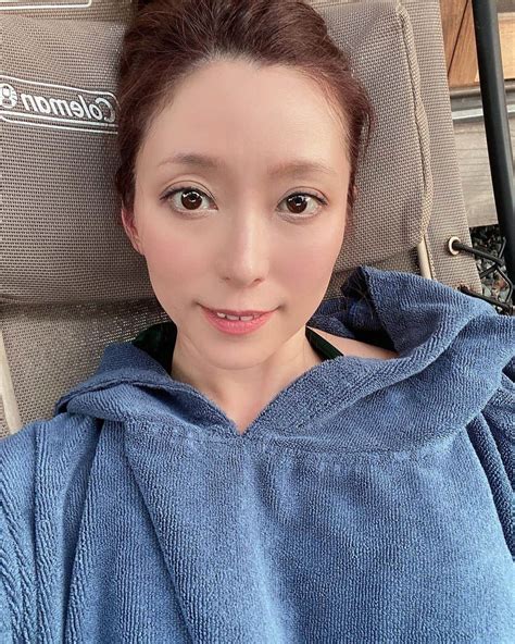 白木優子さんのインスタグラム写真 白木優子instagram「この間行ってきたサウナ。 空間の雰囲気がめちゃくちゃ良かった。 もちろん