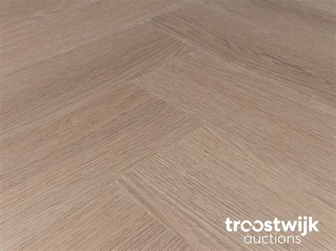 Luxury Flooring 60 m2 SPC PVC Klick Fischgrät 610 x 150 x 4 mm