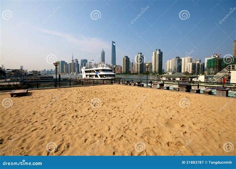 Shanghai Beach editorial photography. Image of beach - 21883787