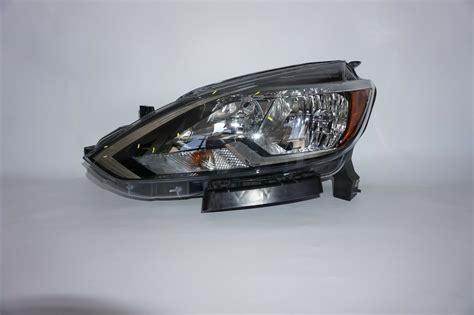 Nissan Sentra Headlight Left Driver Halogen 2016 2017 2018 Oem