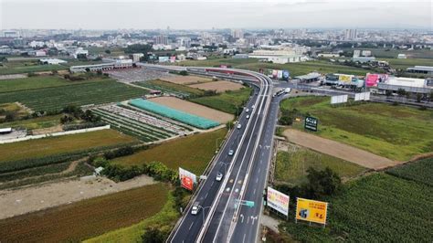 南科安定東路向東延伸道路完工通車 黃偉哲：有效紓解通勤車潮｜四季線上4gtv