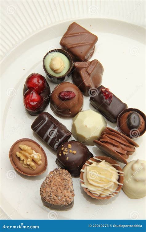 Chocolates Decorados Imagem De Stock Imagem De Pralina 29010773