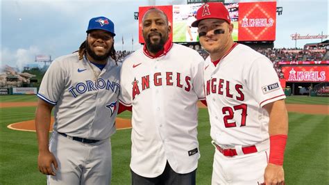 Vladimir Guerrero Sr Vladimir Guerrero Jr And Mike Trout El Club