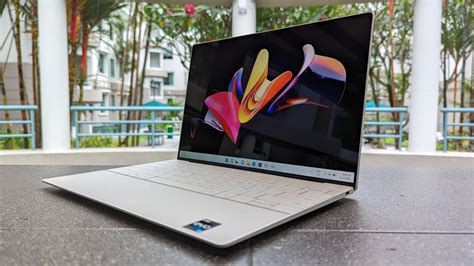 Dell XPS 13 Plus review: Futuristic but impractical - Can Buy or Not