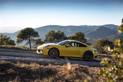 REVIEW 2019 Porsche 911 Carrera 4S Torquecafe