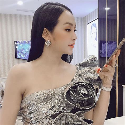 Kh Ng Toang Nh H I Chi Pu H N I C B T Hot Girl Xinh Sang N M C Ng I U V Quan