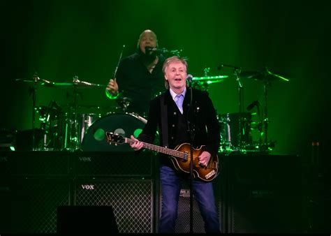 Paul McCartney Electrifies California: CONCERT REVIEW