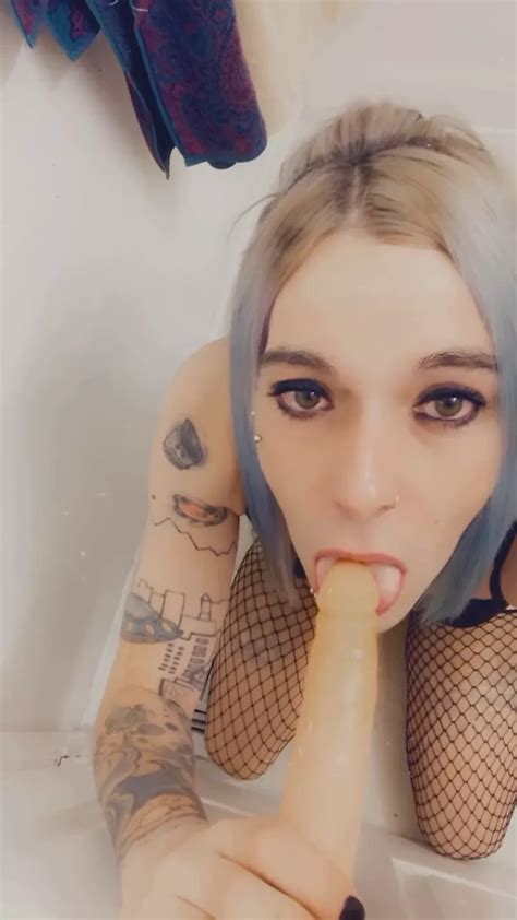 Hot Lingerie Babe Loves Sex Shemale Ladyboy Ladyboy Porn Feat Carmenmelatonin Xhamster