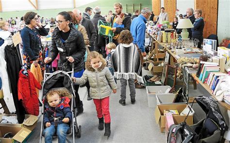 Amicale laïque 1 200 visiteurs au vide greniers Le Télégramme