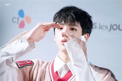 Woo Seok Pentagon Pentagon Wooseok E Dawn Fans Cafe Jung Woo Cube