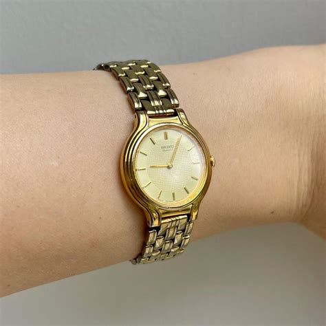 Vintage Seiko Quartz Women Wrist Watch 1990s Ladies Depop