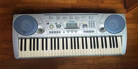 Yamaha Electric Keyboard, Hobbies & Toys, Music & Media, Musical Instruments on Carousell