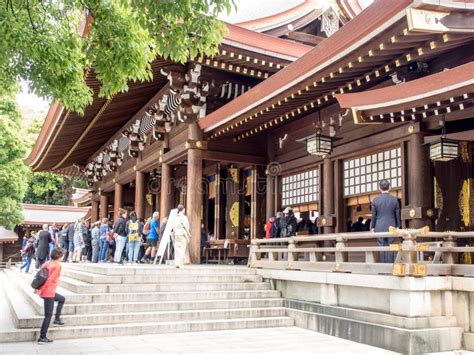 Meiji Jingu Shrine T Quio Jap O Foto Editorial Imagem De Floresta