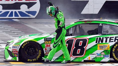 Fox News Kyle Busch Gets First Win At Texas Nascar Race Nascar Cars