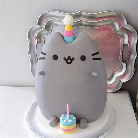 Pusheen Cake Decorated Cake By Klis Cakery CakesDecor