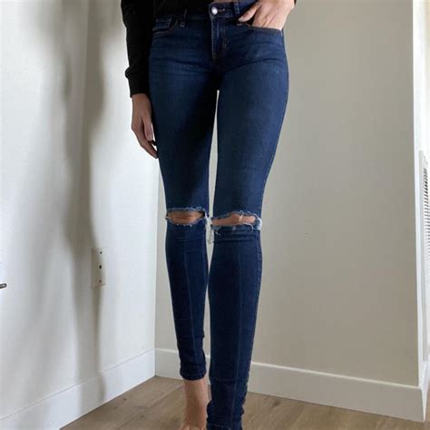 Hollister super skinny jeans 3L W26 L33 Knees ripped - Depop