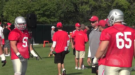 Braxton Miller Warms Up With Quarterbacks 8914 Elevenwarriorscom