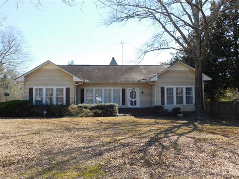 400 E Main Ave, Lumberton, MS 39455 - See Est. Value, Schools & More