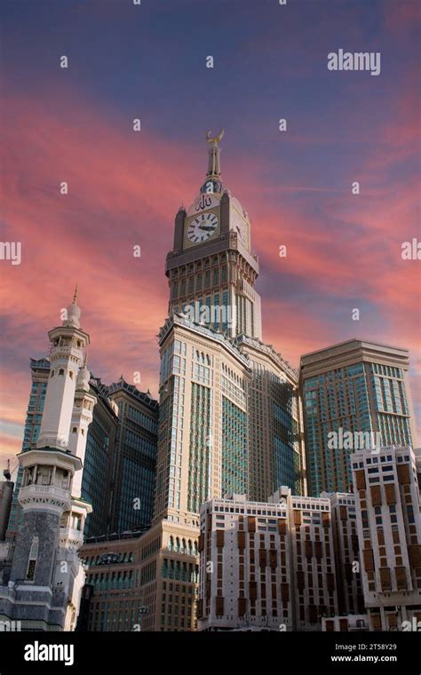 Royal Clock Tower Makkah in Makkah, Saudi Arabia. amazing sky Stock Photo - Alamy