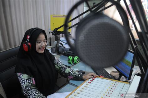 185 Guru Di Sanggau Dilatih Mengajar Melalui Radio ANTARA News