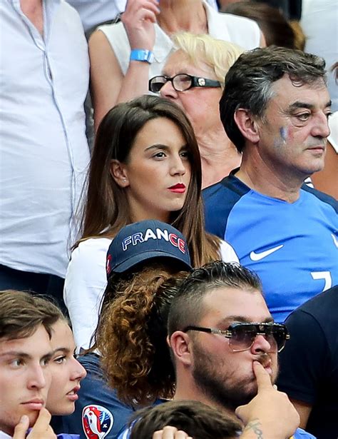 Photo Erika Choperena Compagne De Antoine Griezmann Lors Du Match