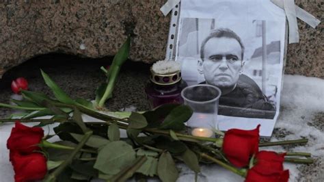 El Cuerpo Del Opositor Ruso Navalny Finalmente Fue Entregado A Su Madre Detalles Albertonews