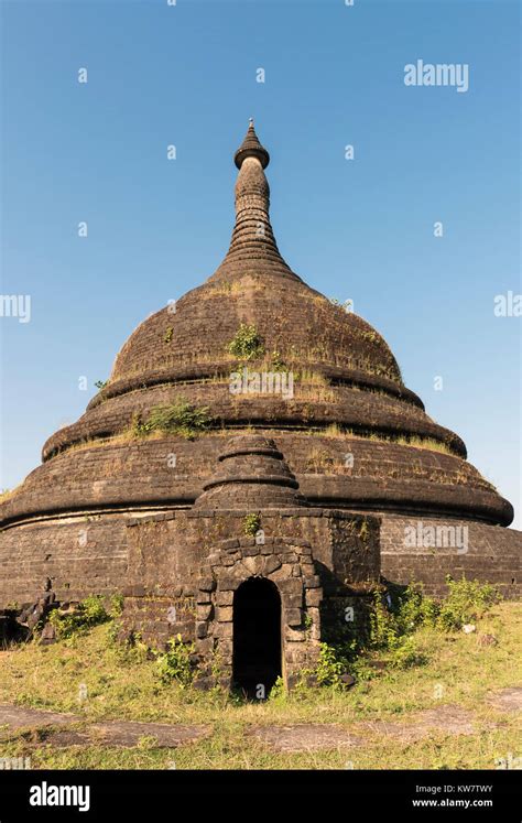 Yadanabon Pagoda Ratanabon Paya Mrauk U Burma Myanmar Stock Photo