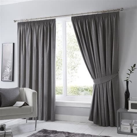 Blackout Curtains In Dubai Get To Know A Little More About Curtains Serial Blinds High