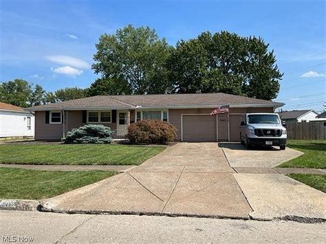 3049 Reeves Ave Lorain Oh 44052 Zillow