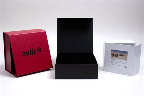 Custom Printed T Apparel Boxes Branded With Your Logo