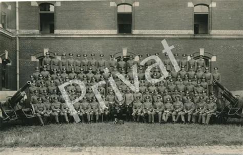 Foto Pk Wk Ii Wehrmacht Gruppenfoto Offiziere Soldaten Kompanie Hund F