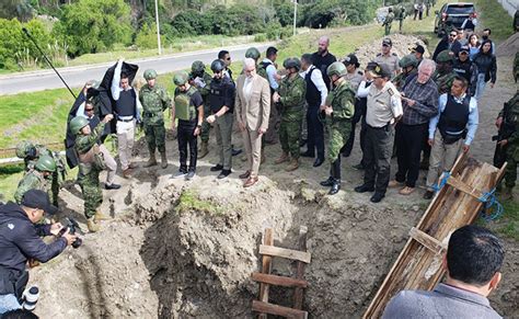 Presidente Noboa Recorri La C Rcel De Turi En Cuenca Ecuador