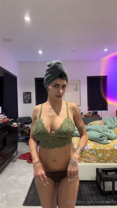 Mia Khalifa Nude Dressing After Shower Onlyfans Video Thotslife