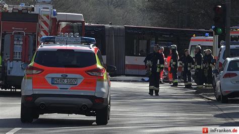 Tödlicher Unfall in Nürnberg Motorrad kollidiert mit Linienbus