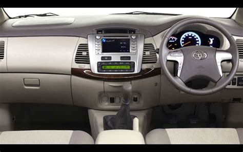 Toyota Innova [2013 - 2016] Photos | Innova [2013 - 2016] Interior and ...