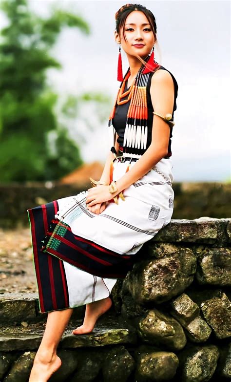 pin  rentsamo murry  naga traditional dress india traditional