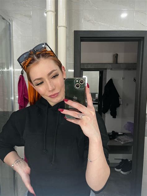 Thinking Of Someone Bending Me Over Makes So Horny R Nj3way