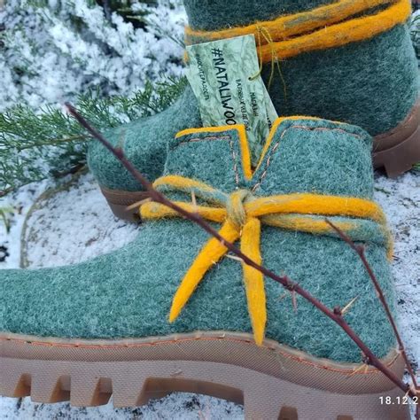 Валяные женские ботинки