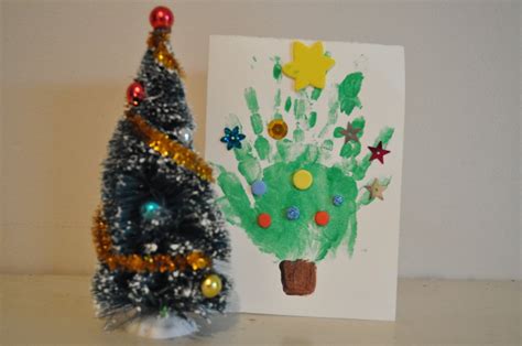 Homemade Christmas Card Ideas to do with Kids