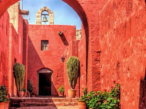 El Monasterio De Santa Catalina En Arequipa