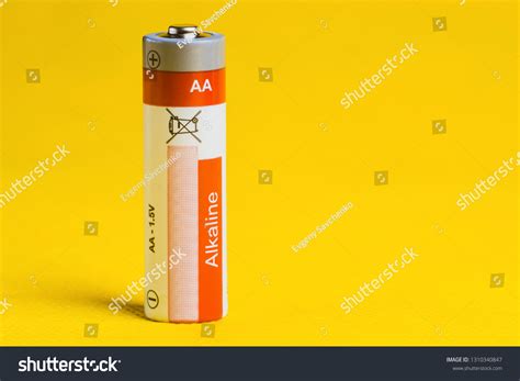348 1.5 Volt Battery Images, Stock Photos, 3D objects, & Vectors ...