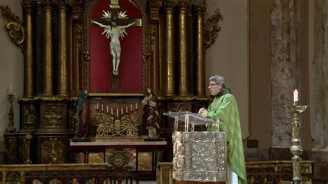 La misa en acción de gracias por la salud del Papa por radio y TV