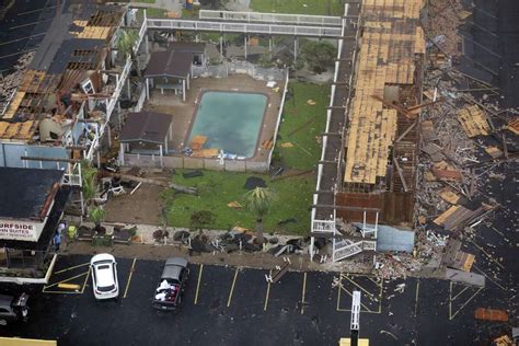 Before And After Harvey Satellite Photos Of The Houston Area Show The Extreme Damage