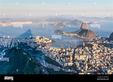 Vista Desde El Cerro Del Corcovado Donde Est Ubicado El Cristo