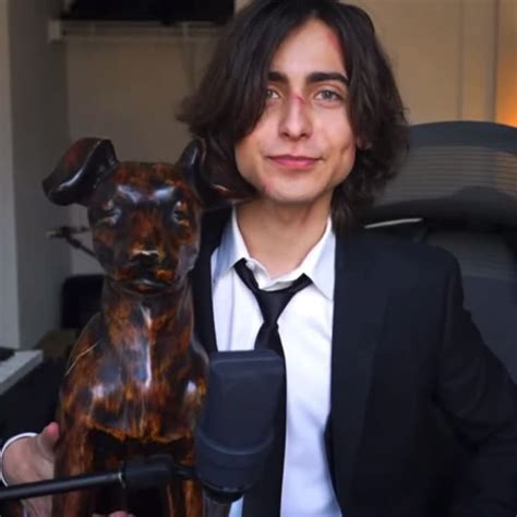 𝓐𝓲𝓭𝓪𝓷 𝓖𝓪𝓵𝓵𝓪𝓰𝓱𝓮𝓻 Hot actors Future boyfriend Hottest guy ever