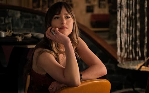 X Dakota Johnson In Bad Times At The El Royale Movie P