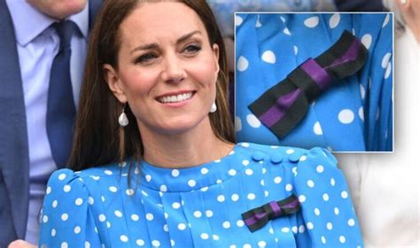 Kate Middleton Ribbon Why Does Duchess Of Cambridge Wear A Bow To